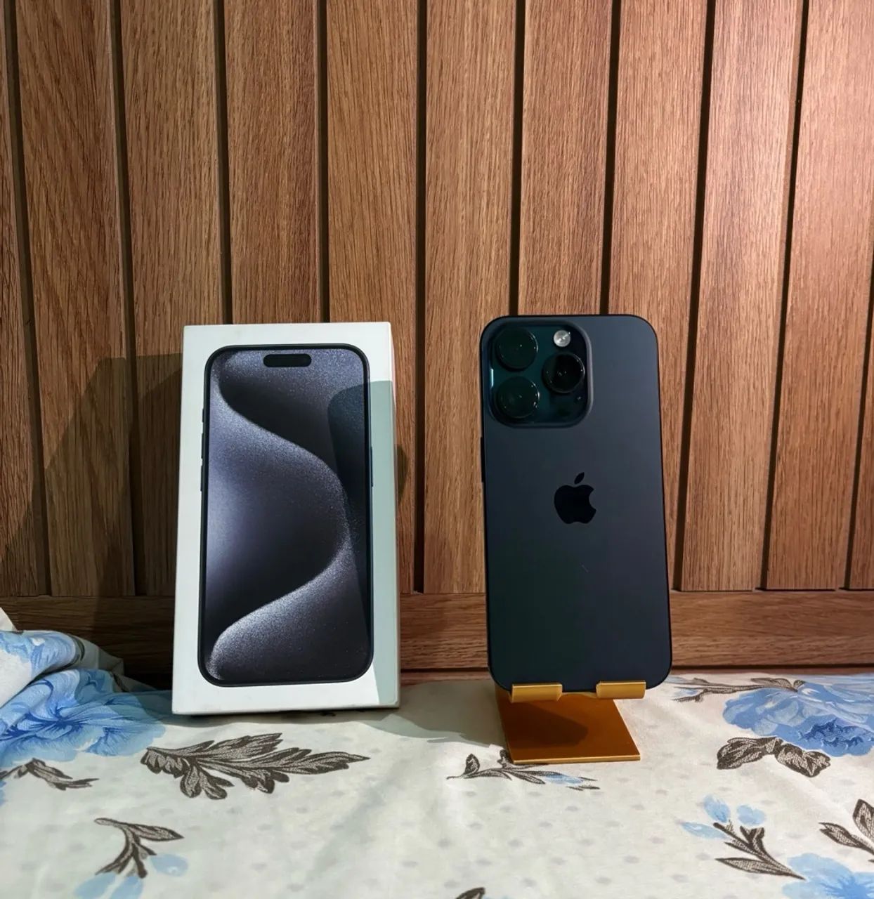 IPhone 15 Pro 128 gigas todo original 