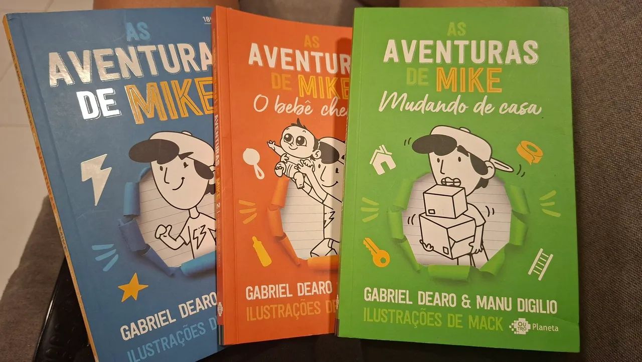 Livros as aventuras de mike: as aventuras de mike, o bebê chegou e mudando de casa