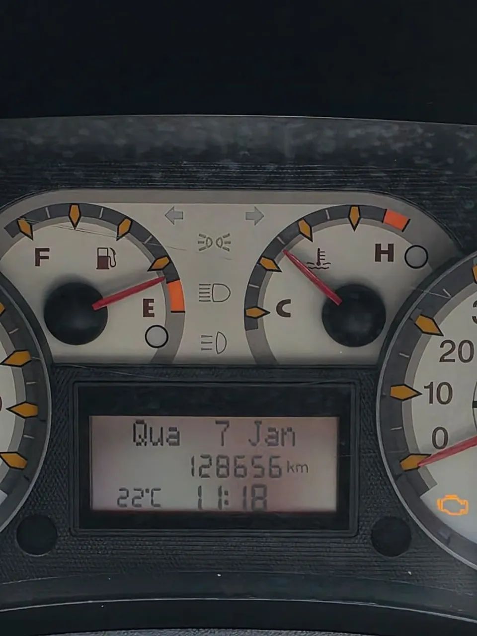 Fiat Strada Adventure1.8/ 1.8 Locker Flex CD 2010 - Foto 4