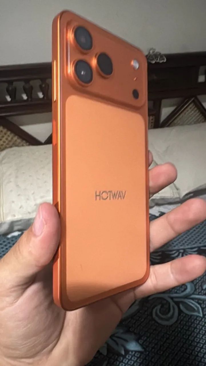 Celular sem uso tá novo