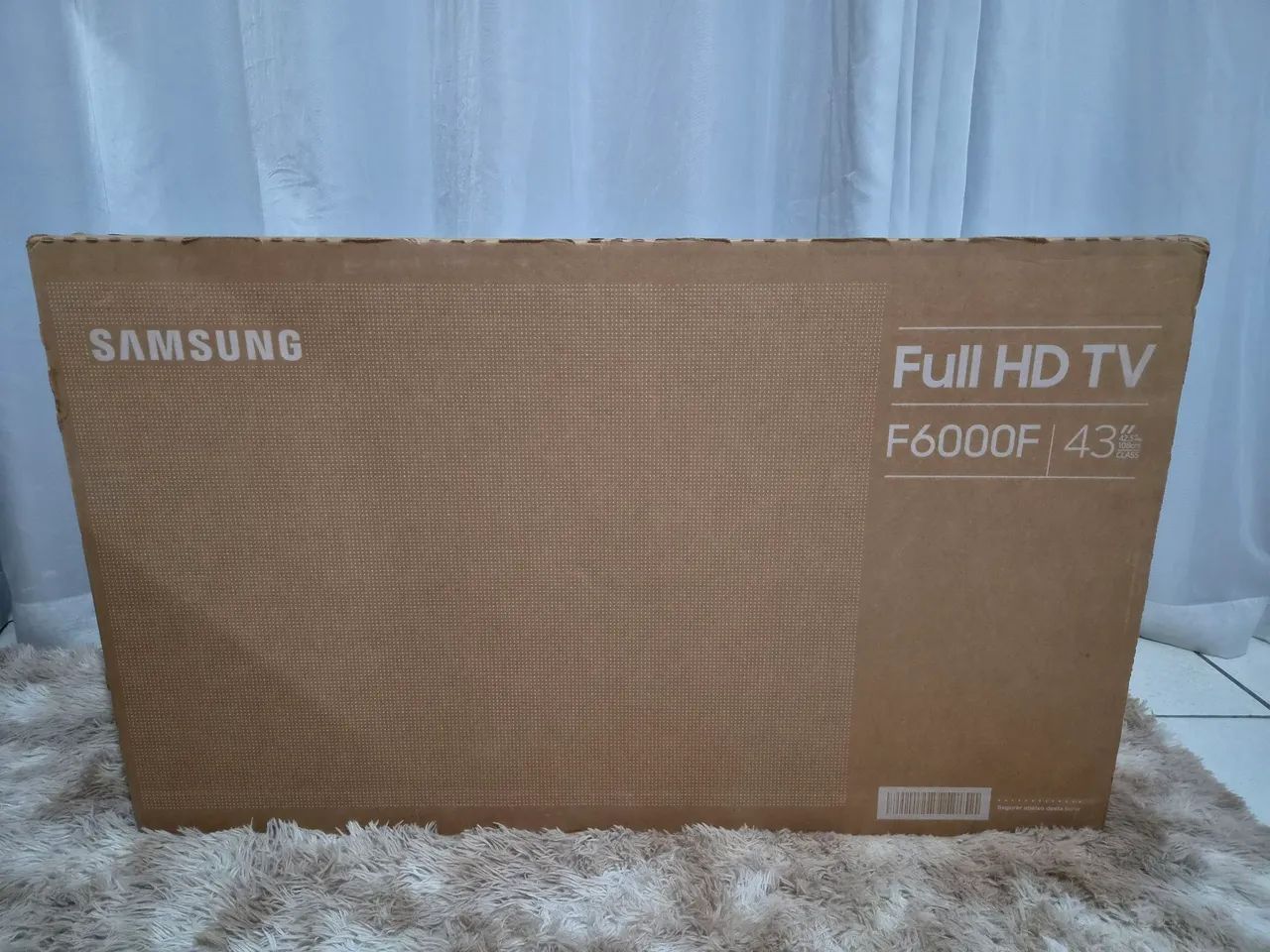 vendo tv  smart Samsung 43 polegadas nova lacrada não aceito trocas 