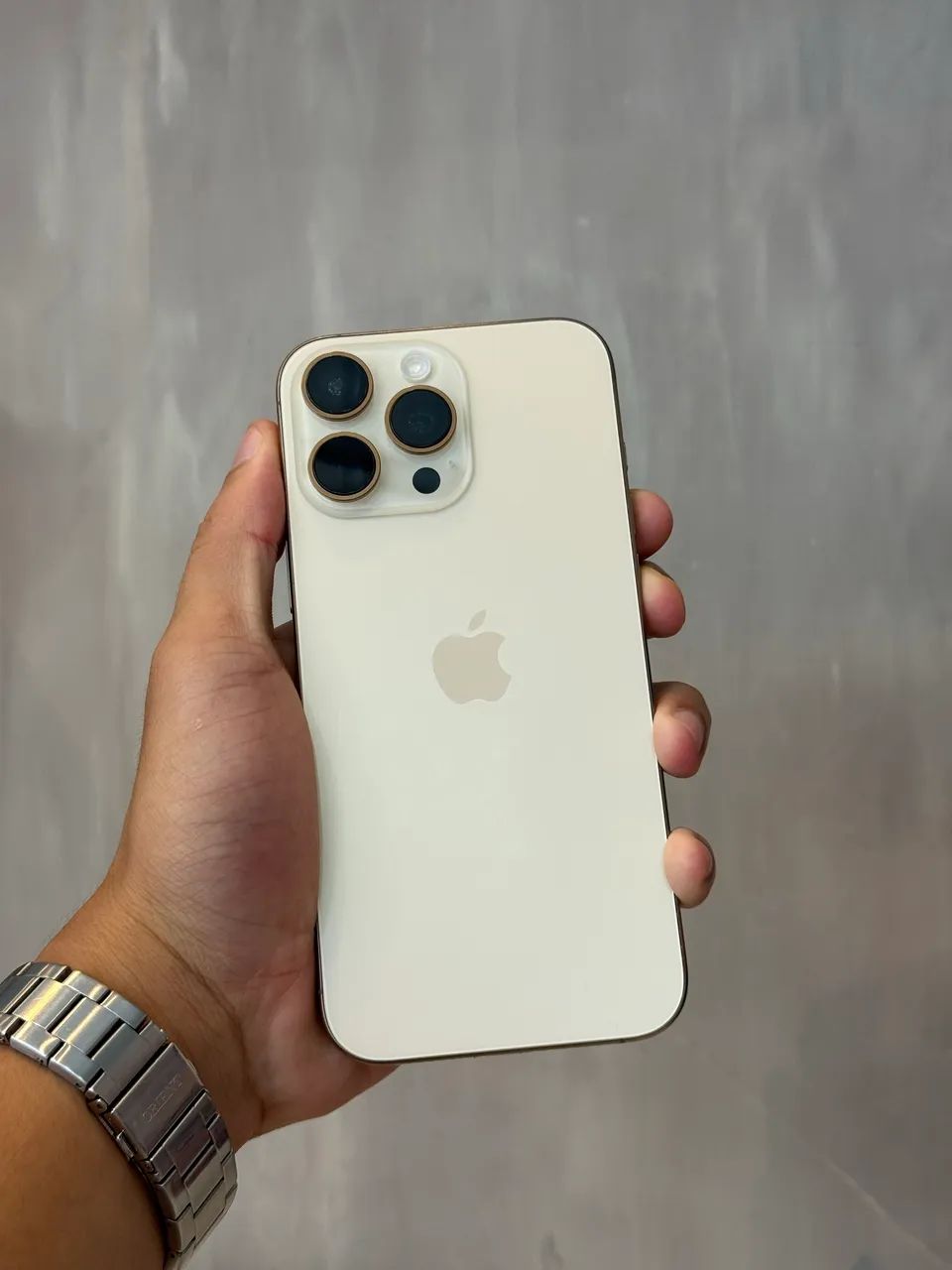 iPhone 16 Pro Max 256GB Com garantia Apple - Saúde da bateria 100% - Foto 4