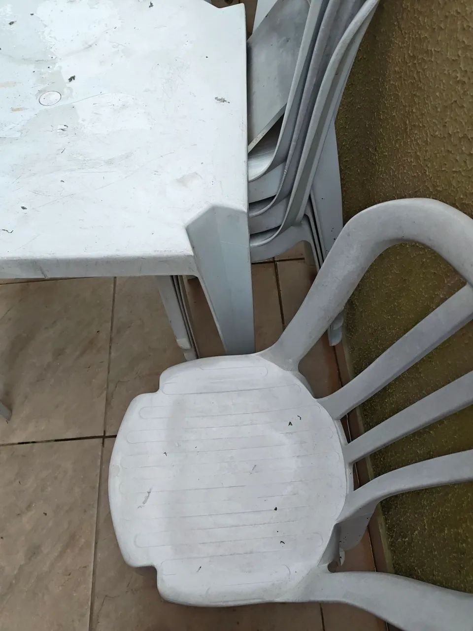 Mesa plástica com caldeiras  - Foto 3