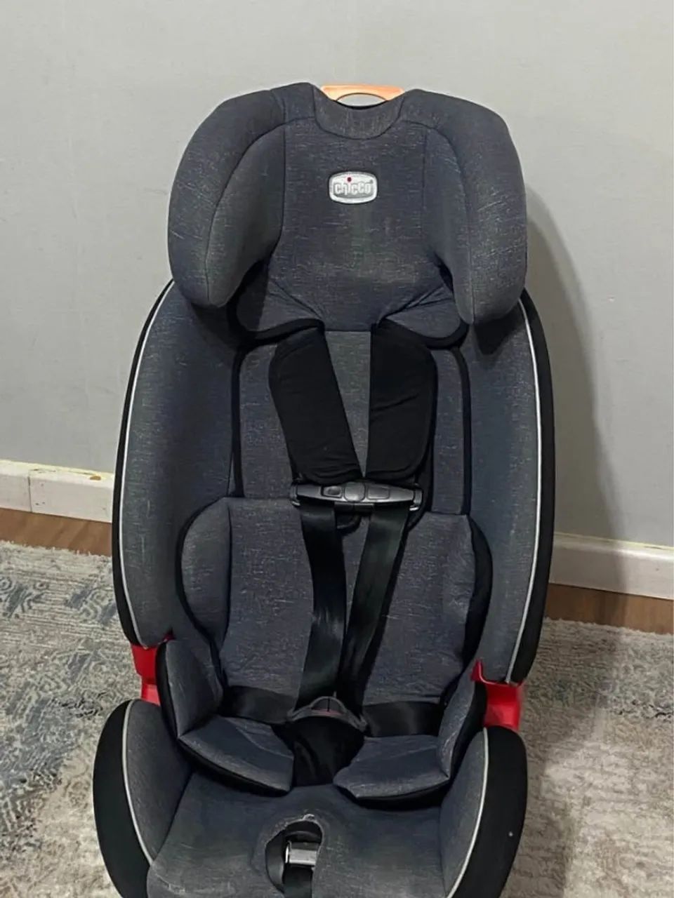 Cadeirinha Chicco para carro