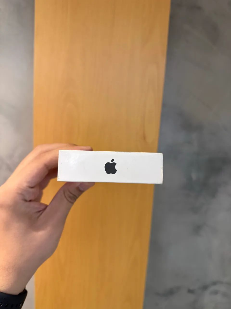 Caixa iPhone 16 128GB/256GB  Preto  - Foto 4