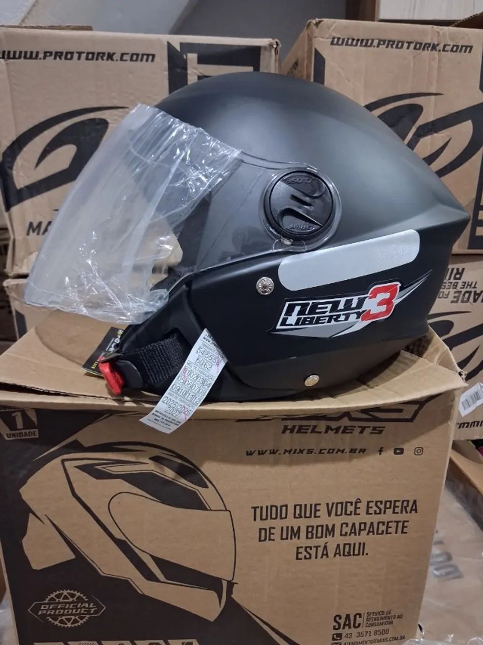 MEGA OFERTA!! CAPACETE NEW LIBERTY 3 PRETO - Foto 4