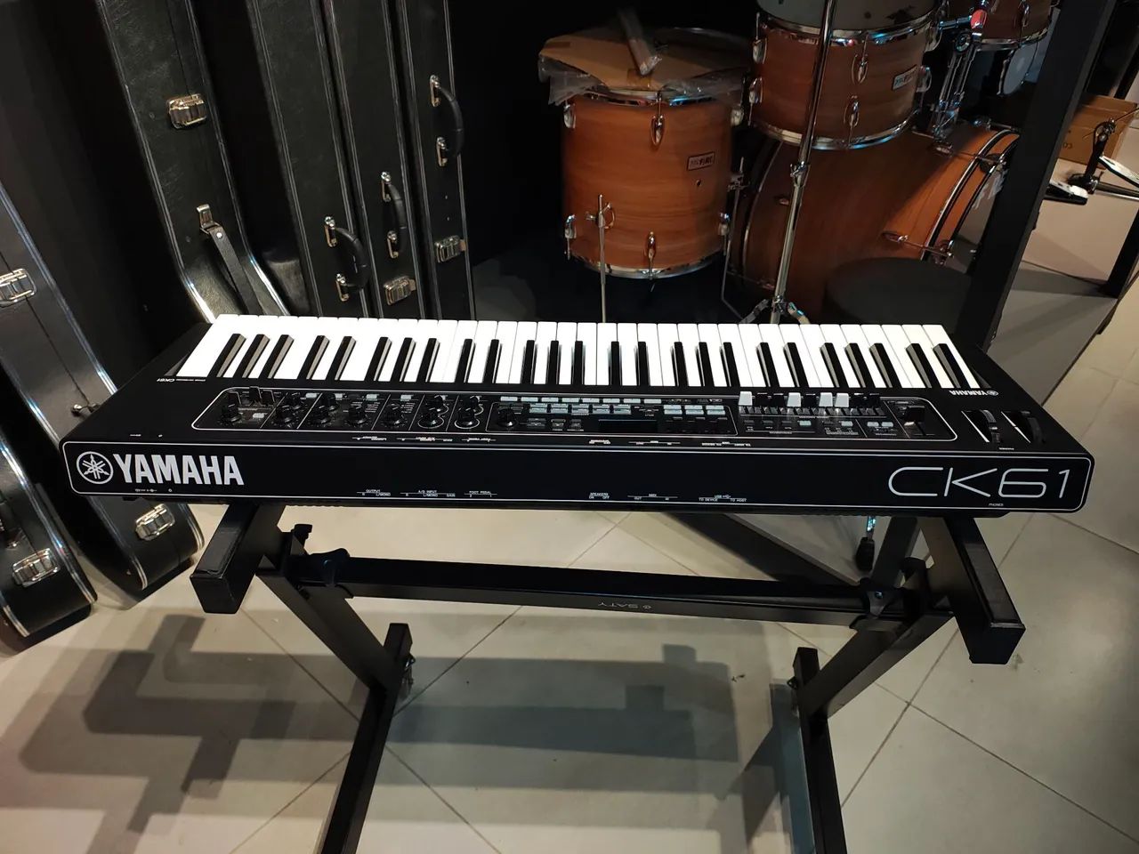 Yamaha CK61 - Foto 2
