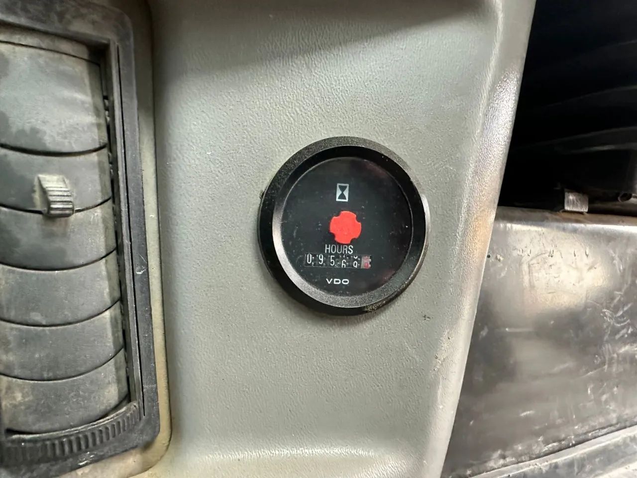 Vendo ou  troco motoniveladora  - Foto 3
