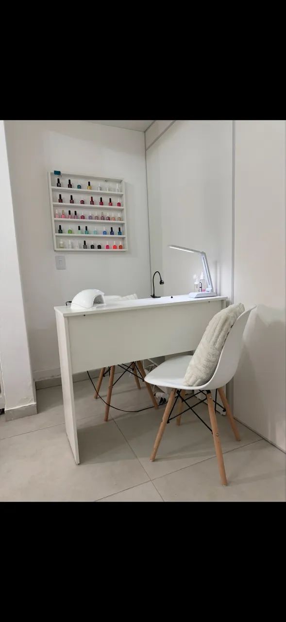 VAGA PARA MANICURE 
