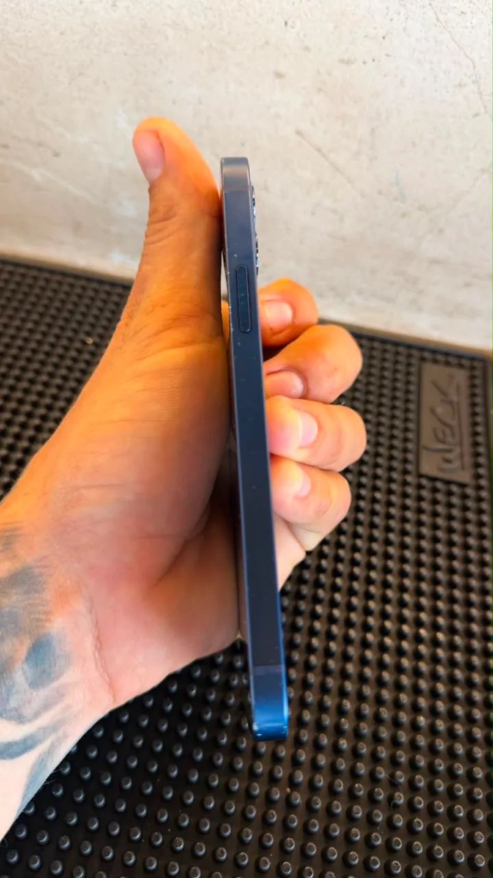 iPhone 12