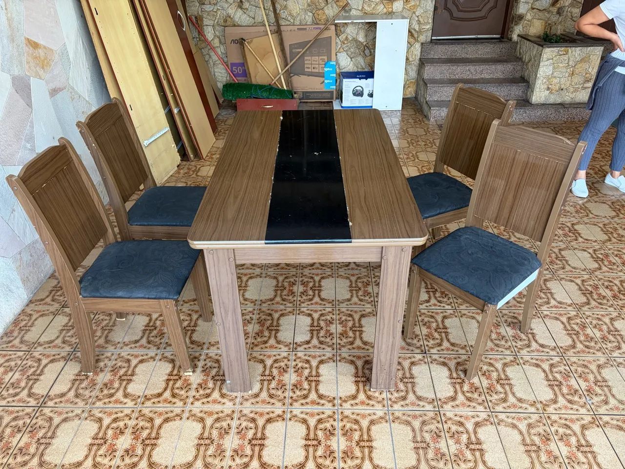 Mesa de jantar / cozinha c 4 cadeiras - Foto 2