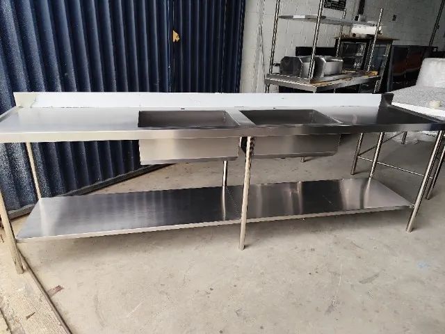 Conjunto de lavagem em inox com dois bojos, comprimento 1,80m 