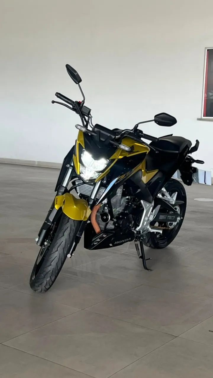 CB 300F - Foto 2