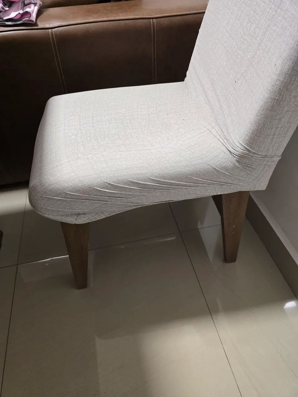 Conjunto 4 cadeiras de jantar creme com listra pernas de mdf marrom - Foto 3