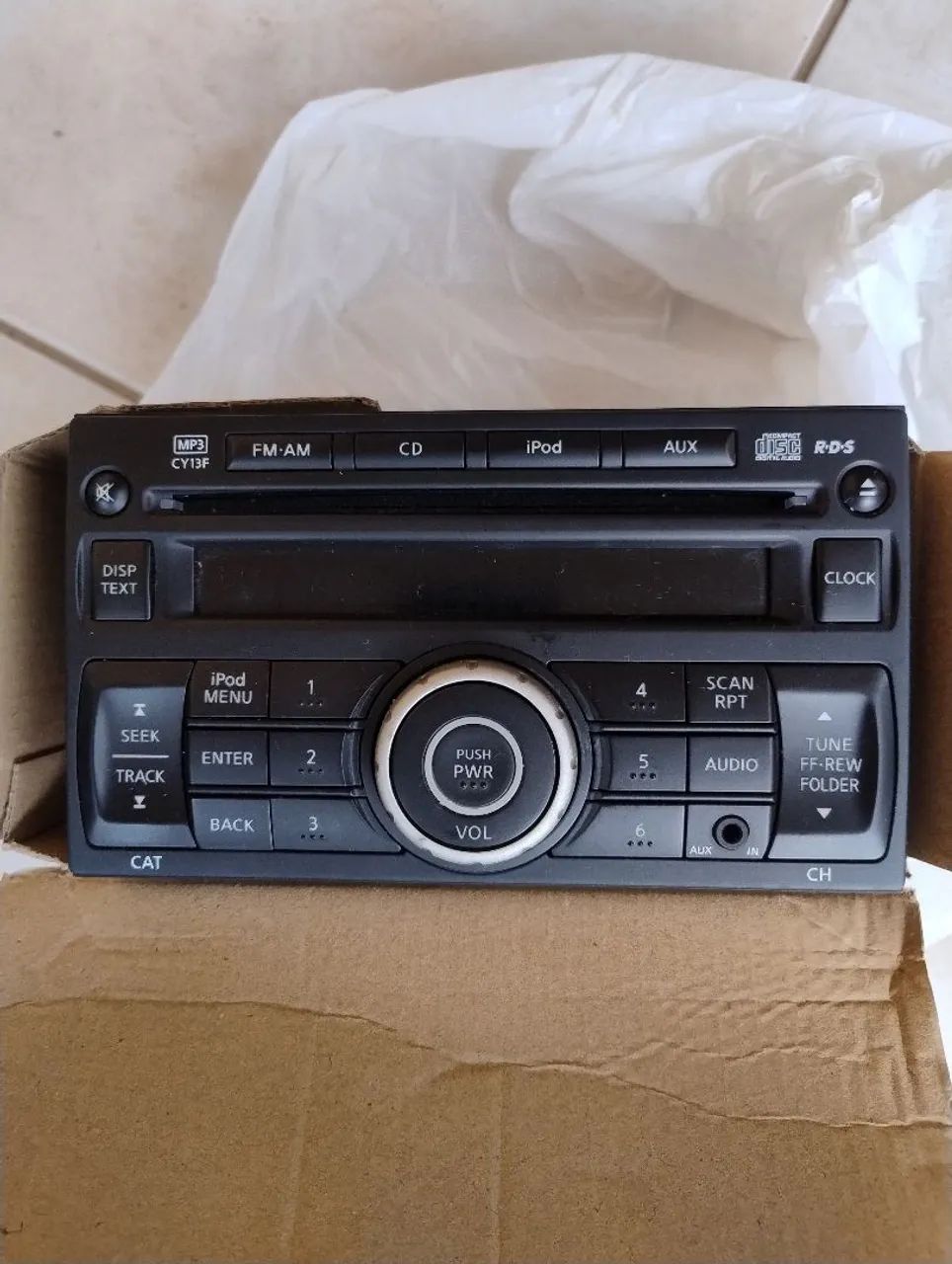 Rádio CD original Sentra 2012