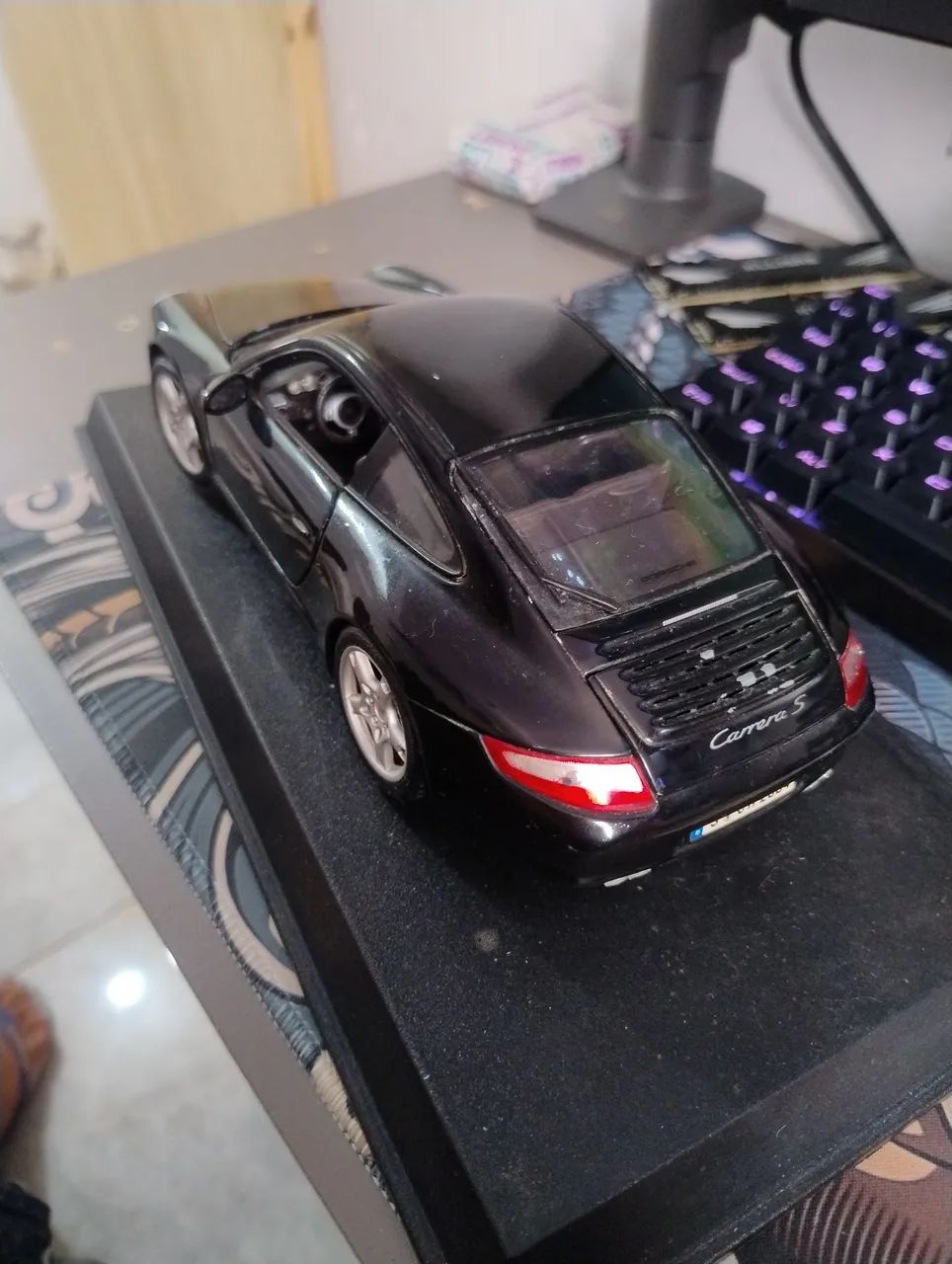 Porsche Carreira S miniatura  - Foto 2