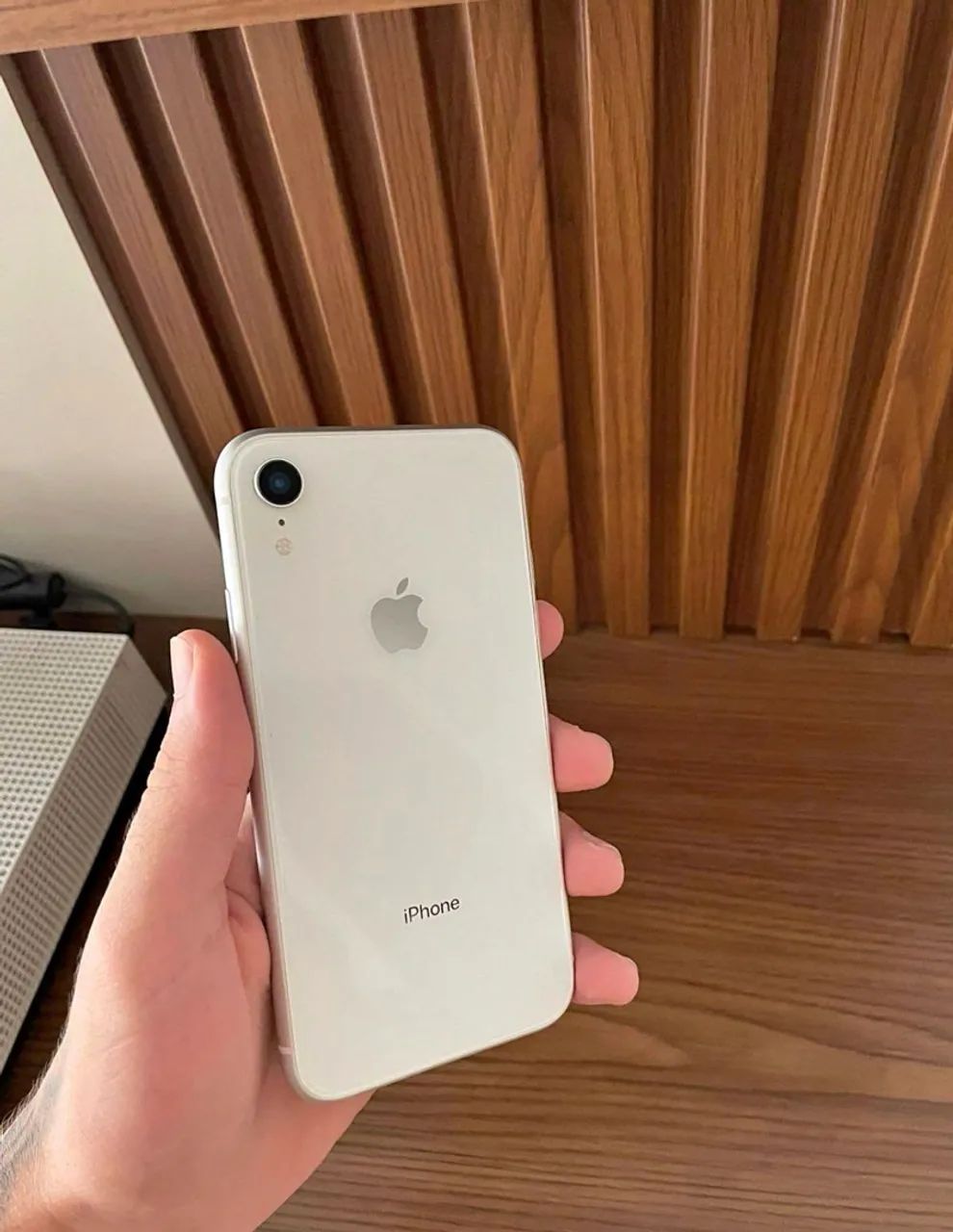 iPhone XR 128 GB. Com todos os acessórios funcionando perfeitamente. - Foto 2
