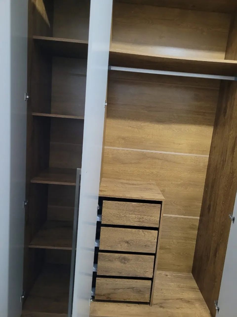 Guarda-roupa 6 portas - Foto 5