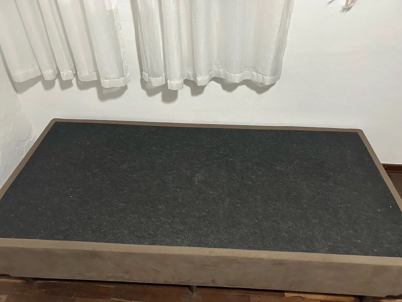 Vendo cama de solteiro  - Foto 2