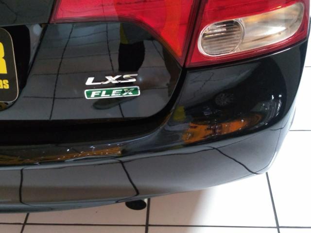 New civic Lxs 1.8 flex 2010 aceito trocas - Foto 4