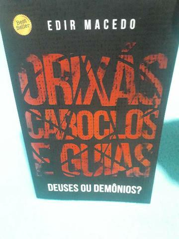 Bizarro!!! Orixás caboclos e guias deuses ou demônios