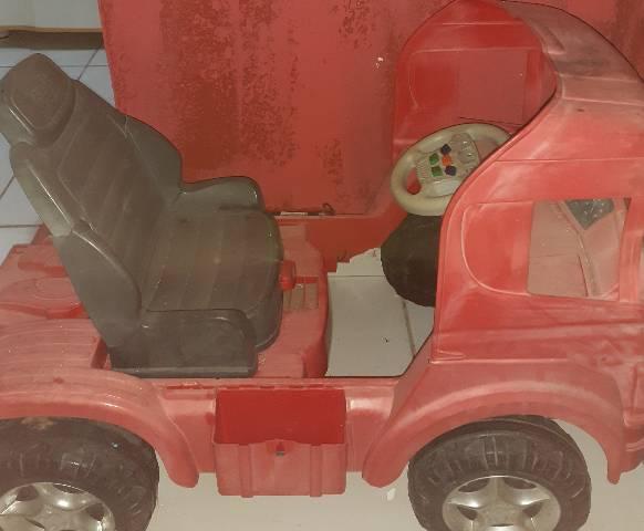 Vendo caminhãozinho