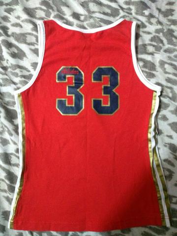Camiseta da Adidas infantil original Nova Tamanho 4 - Foto 2