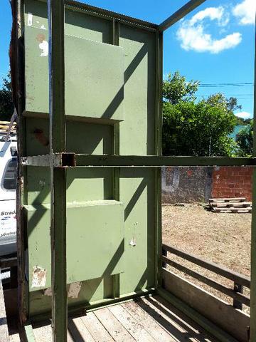 Bancada de Metal para Trabalho Pesado.
