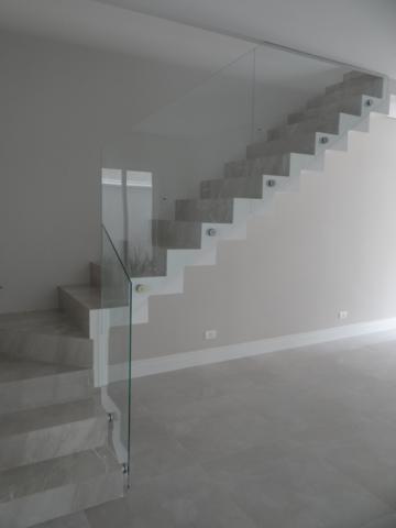 Casa nova em condomínio. Recém concluída. 01 suíte. 02 demi-suíte. - Foto 5