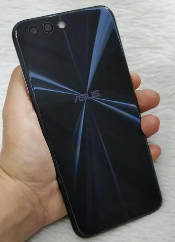 Cel Zenfone 4 (ZE554KL) 64GB \4G Ram \ 12Mpixels\ 4G \ Dual Chip\ ful HD \ 5.5\ NOVO!