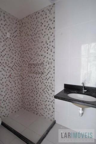 Linda casa de 2 quartos com super espaço para construção - Foto 10