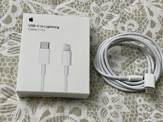 Cabo USB-C lightning ORIGINAL Apple - Foto 2