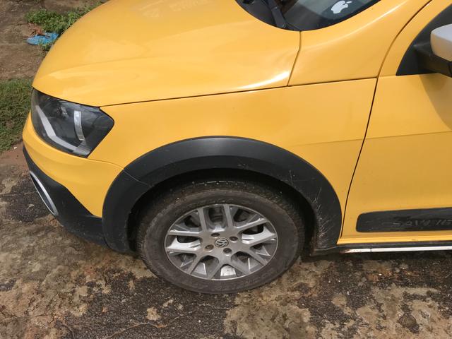 Saveiro Cross CE 1.6 MSI 14/15, Manual, 2 portas, km 64.000, Amarelo Solaris - Foto 3