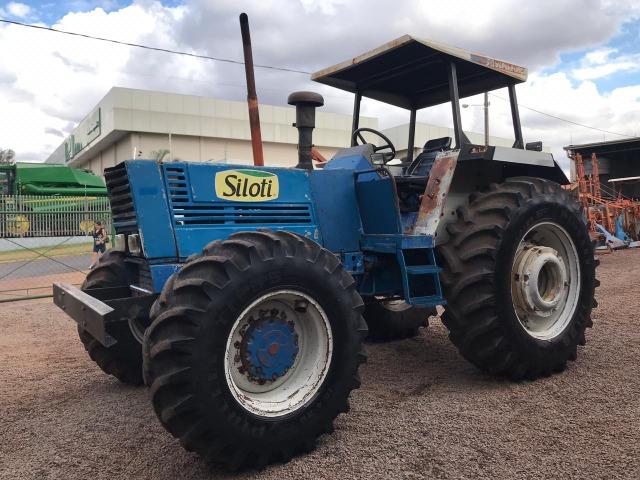 New Holland 8430 4x4 ano 93
