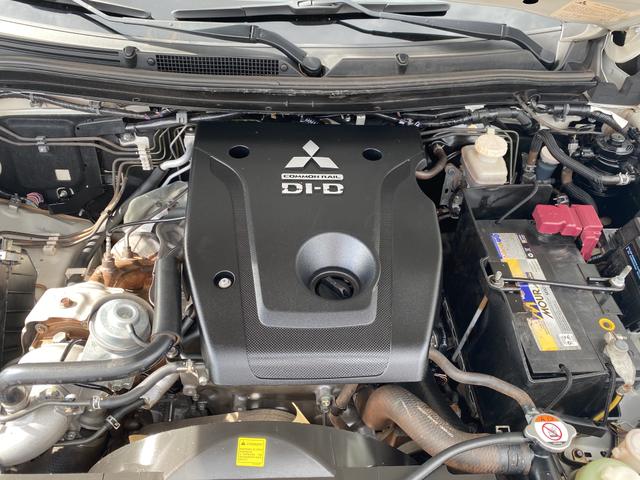 Vendo TRITON Sport 2018 apenas 46700 km único dono - Foto 3