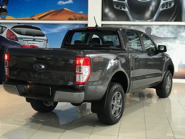 Ford Ranger XLS 2.2 4X4 AT6 (ZeroKm) 2021 - Foto 3