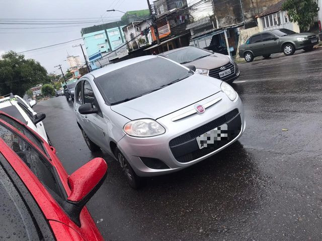 Vendo pálio ano 2015, só ligar ou mandar mensagem os interessados em pagar os 18mil pfv - Foto 3