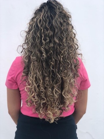 Cabelo natural super saudável com luzes - Foto 4