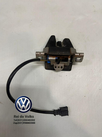 TRANCA TRASEIRA PORTA MALAS GOL G5.G6.G7.G8  - Foto 2