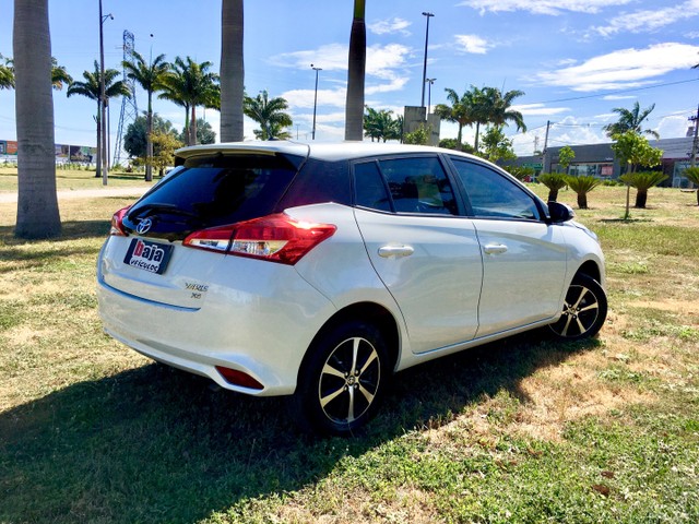 TOYOTA YARIS HB XS 1.5 AUTOMÁTICO ANO 2020 POUCO RODADO GARANTIA DE FÁBRICA ÚNICO DONO