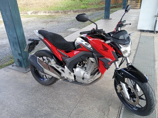 VENDO CB TWISTER /FLEXONE 250CC MUITO NOVA