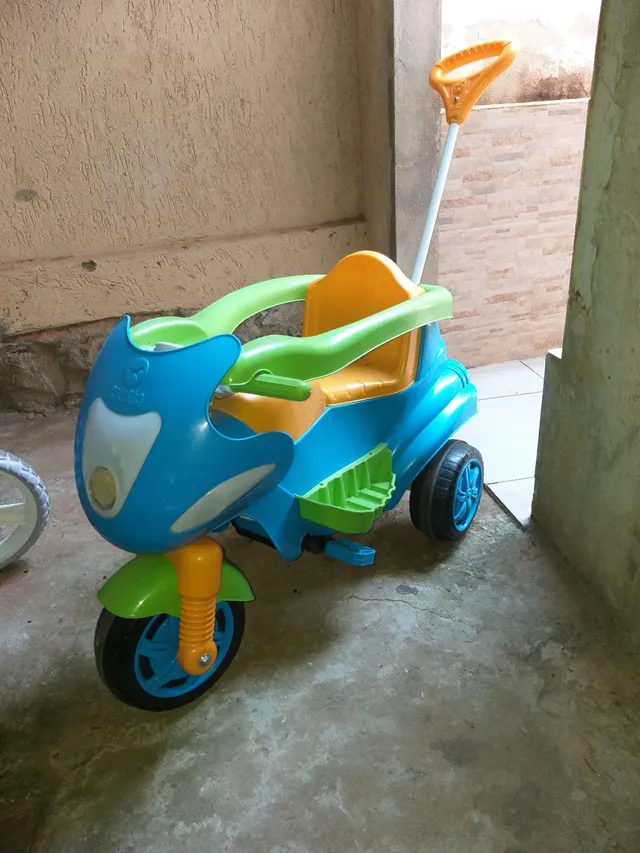 Moto Infantil de Passeio Com Pedal Calesita Duo Dois Lugares