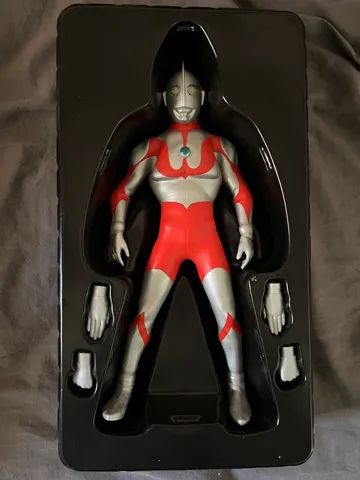 Boneco ultraman c type reneval medicom  - Foto 4