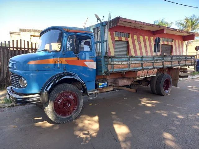 Caminhão Mercedes-Benz modelo 1113 - Foto 6