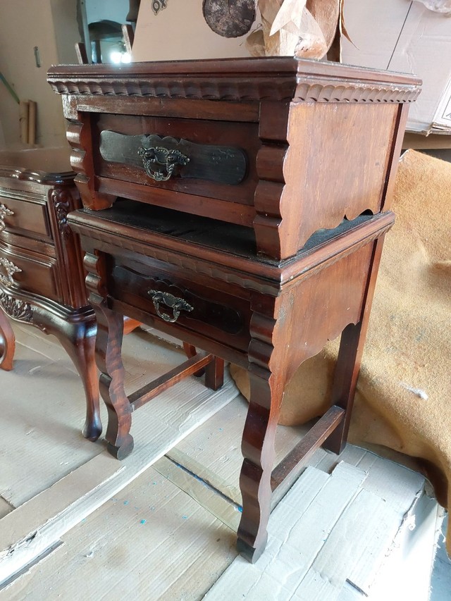 CRIADO MUDO ANTIGO IMPÉRIO EM PERFEITO ESTADO  - Foto 2