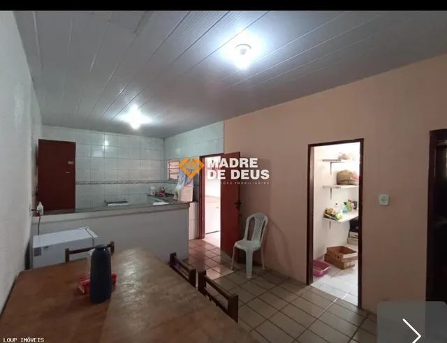 Casa Duplex bem localizada, super ventilada com 3 quartos e uma excelente varanda. 2 Vagas - Foto 4