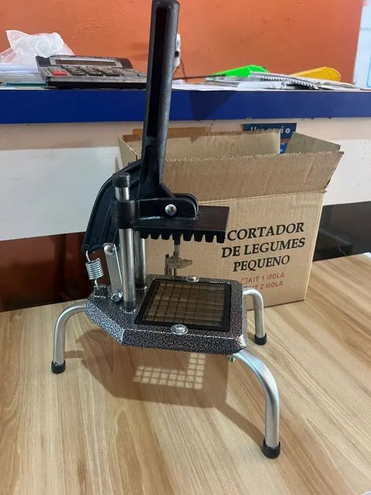 CORTADOR DE BATATA NOVO <br>?QUERO 85,00 <br>?ANUNCIAR 95,00 - Foto 2