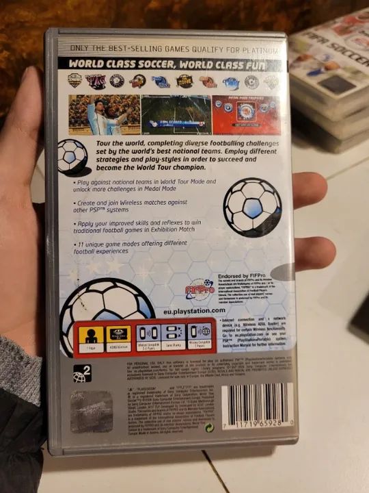 World Tour Soccer 2 PSP - Foto 3