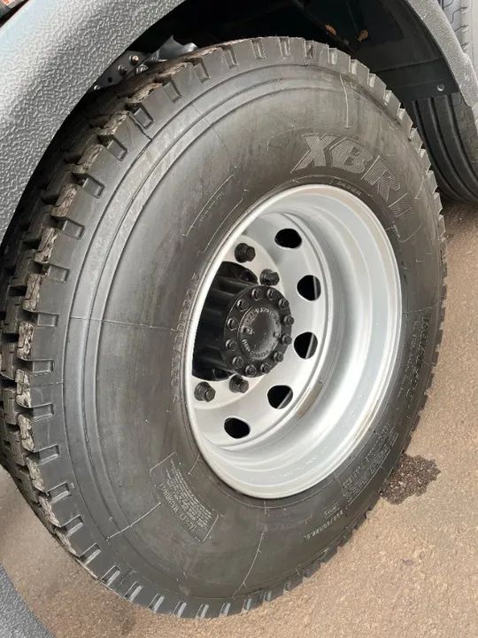 VW 28.460 Meteor 6x2 - Foto 13