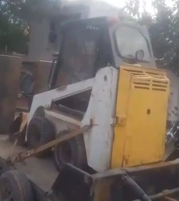 Mini Carregadeira Bobcat S70 - Foto 5